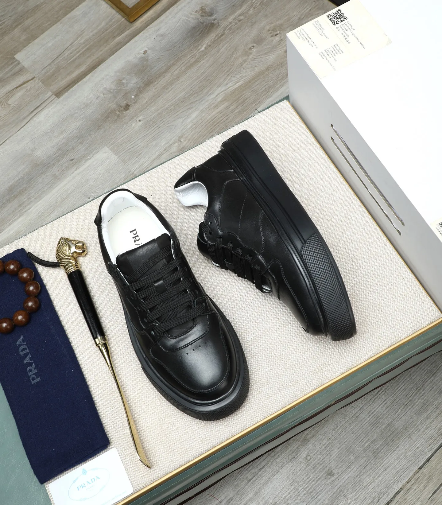 Men's shoes 💰500 🌹🌹[PRADA—Prada] 2025 latest model 🙈original replica! 👟👟👟Available here. The workmanship is top-notch. The upper is made of Italian 🇮🇹Imported calfskin. ❗️Breathable genuine leather lining @Suitable for travel. The original version has an enlarged engraved sole, making it suitable for all kinds of travels, showing low-key luxury. Let quality speak for itself. Color: Size: 38-44